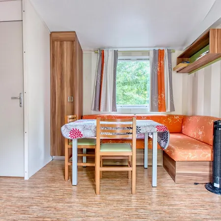 Le Mobilhome Du Perigord Casa vacanze *