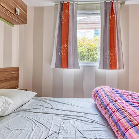 Le Mobilhome Du Perigord Saint-Chamassy